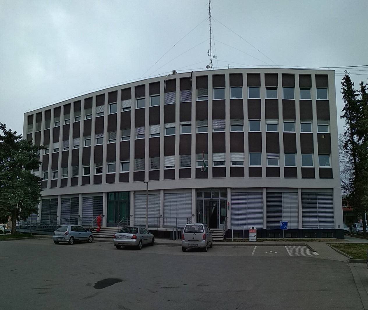 Government Office of Tolna Cunty Tamási, Szabadság utca 54.